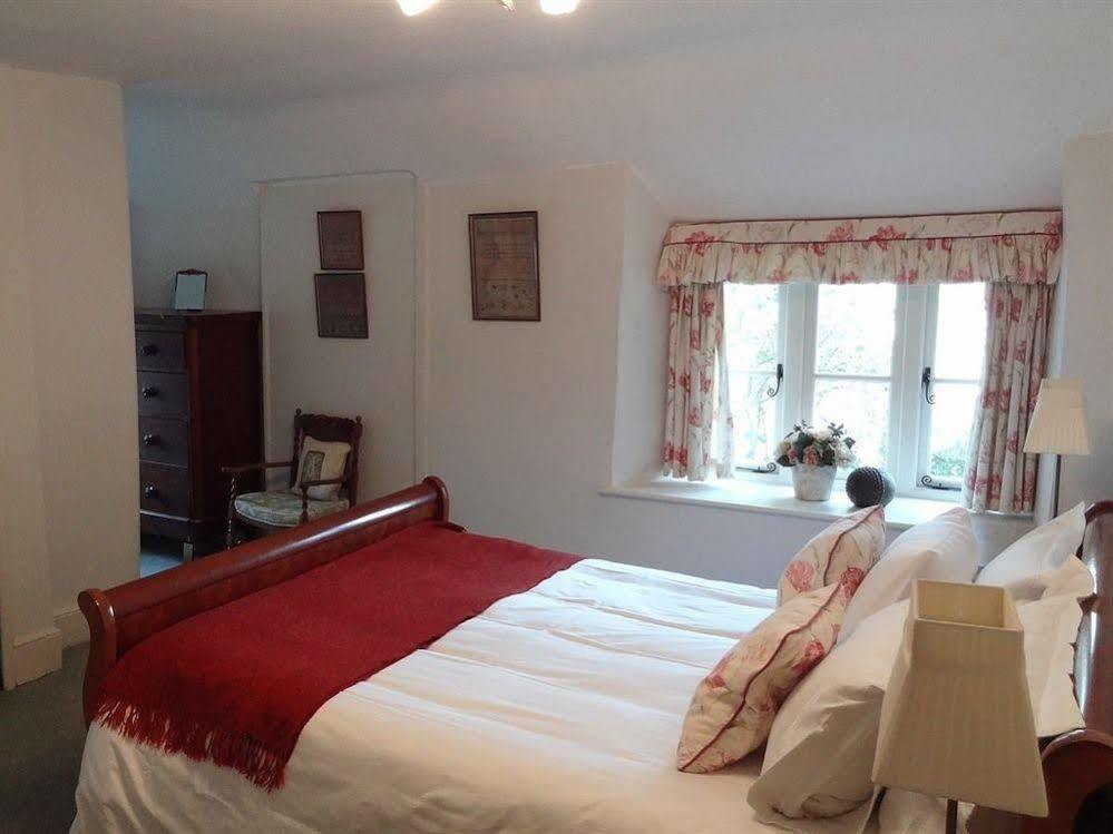 Bed and Breakfast Huxham Farmhouse East Pennard Exterior foto
